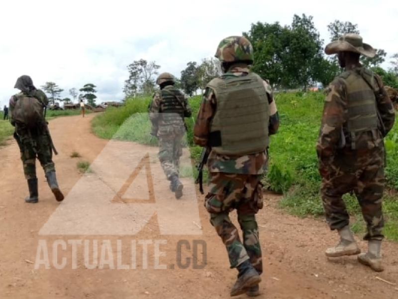 Interdiction des smartphones non autorisés pour les militaires en RDC : une mesure de sécurité renforcée