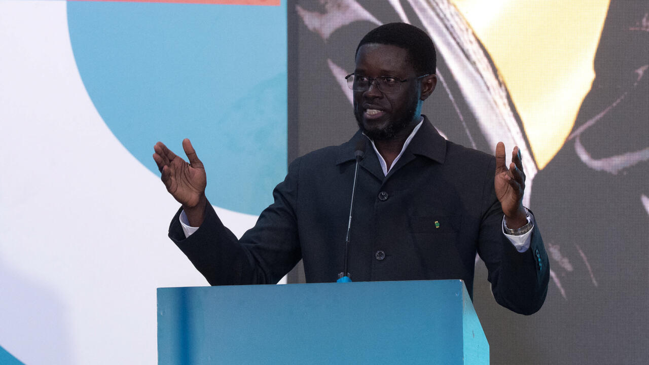 Le président Bassirou Diomaye Faye lance son parti Kiiraay au Sénégal
