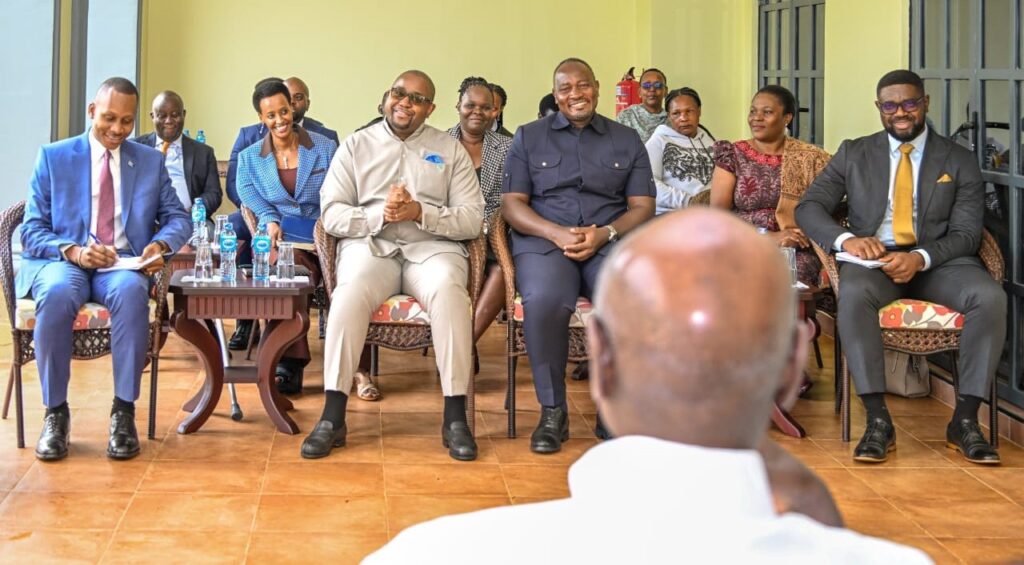 Tshisekedi envoie son ministre en mission spéciale auprès de Museveni