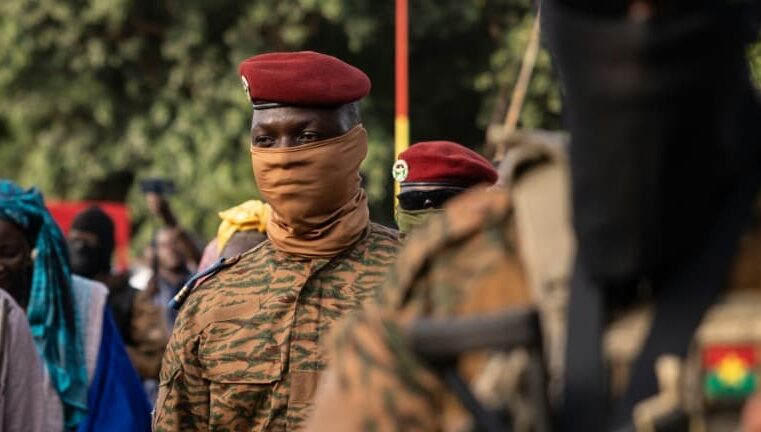 Crise diplomatique : la France évacue ses représentants du Burkina Faso