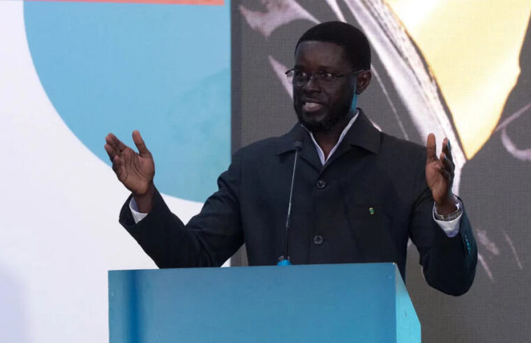 Le président Diomaye Faye dévoile «Kiiraay: les patriotes républicains» au Sénégal