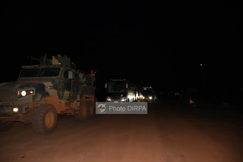 Ravitaillement au Mali : plus de 900 camions de marchandises arrivent à Bamako sous protection militaire