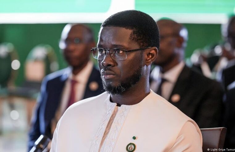 La recomposition politique au Sénégal : le PDS se positionne face aux tensions Diomaye-Sonko