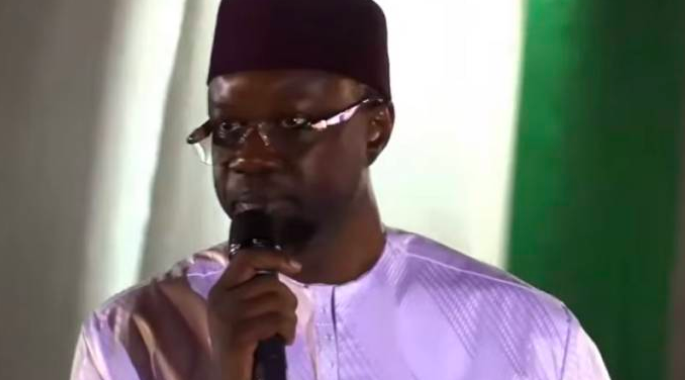 Le duel au sommet : Ousmane Sonko interpelle Bassirou Diomaye Faye depuis Touba