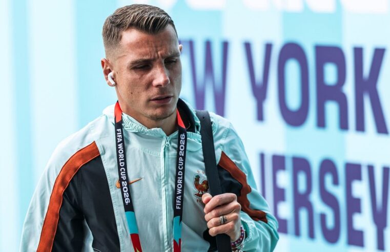 Lucas Digne fait son retour au PSG après dix ans d&rsquo;absence