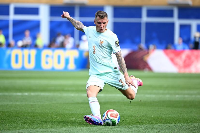 Lucas Digne en action lors de son premier passage au PSG