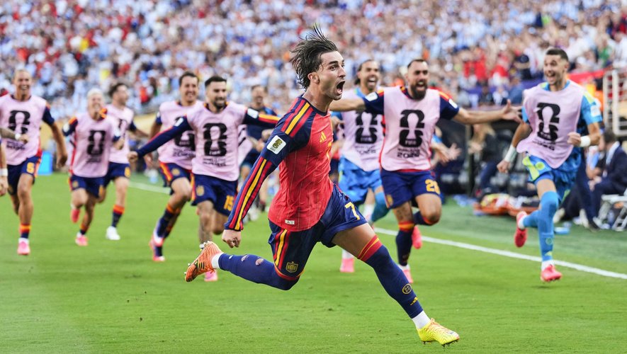 Ferran Torres, attaquant espagnol célébrant un but