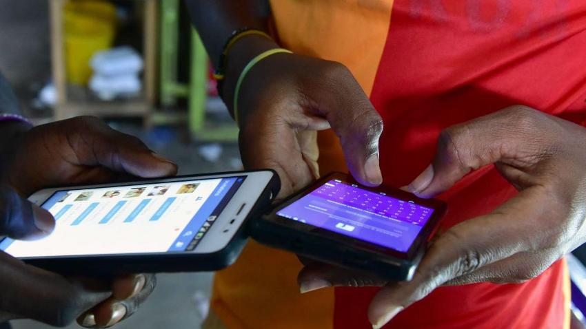 Gabon : les réseaux sociaux, nouveau champ de bataille pour le débat public