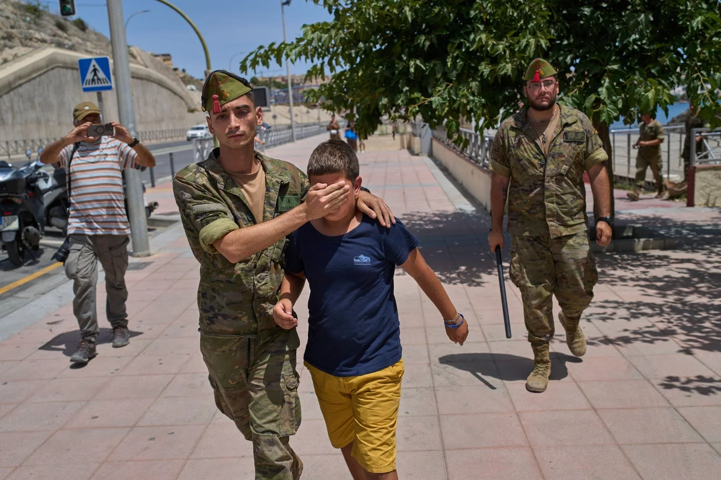Mineurs marocains à Ceuta : enjeux et solutions pour leur retour au pays