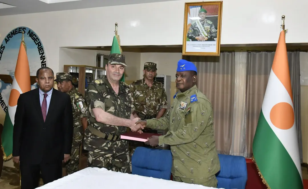 Don matériel militaire algérien à Niamey : quatre hélicoptères pour renforcer l&rsquo;armée nigérienne