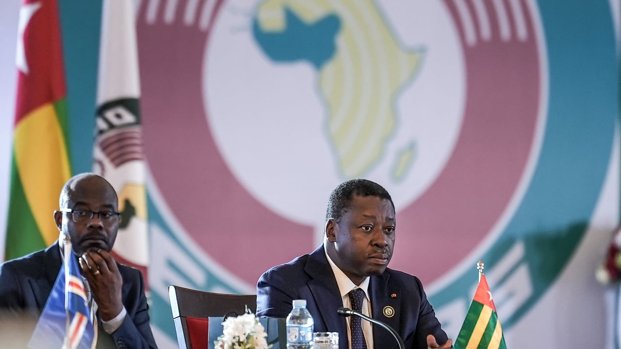 La constitution togolaise sous le feu des critiques africaines : 43 organisations interpellent la CEDEAO et l’UA