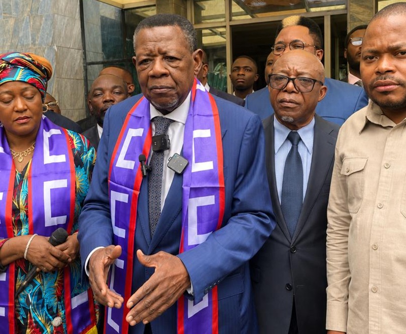 Le maintien de Tshisekedi au pouvoir, une nécessité face à l&rsquo;agression rwandaise, selon Lambert Mende
