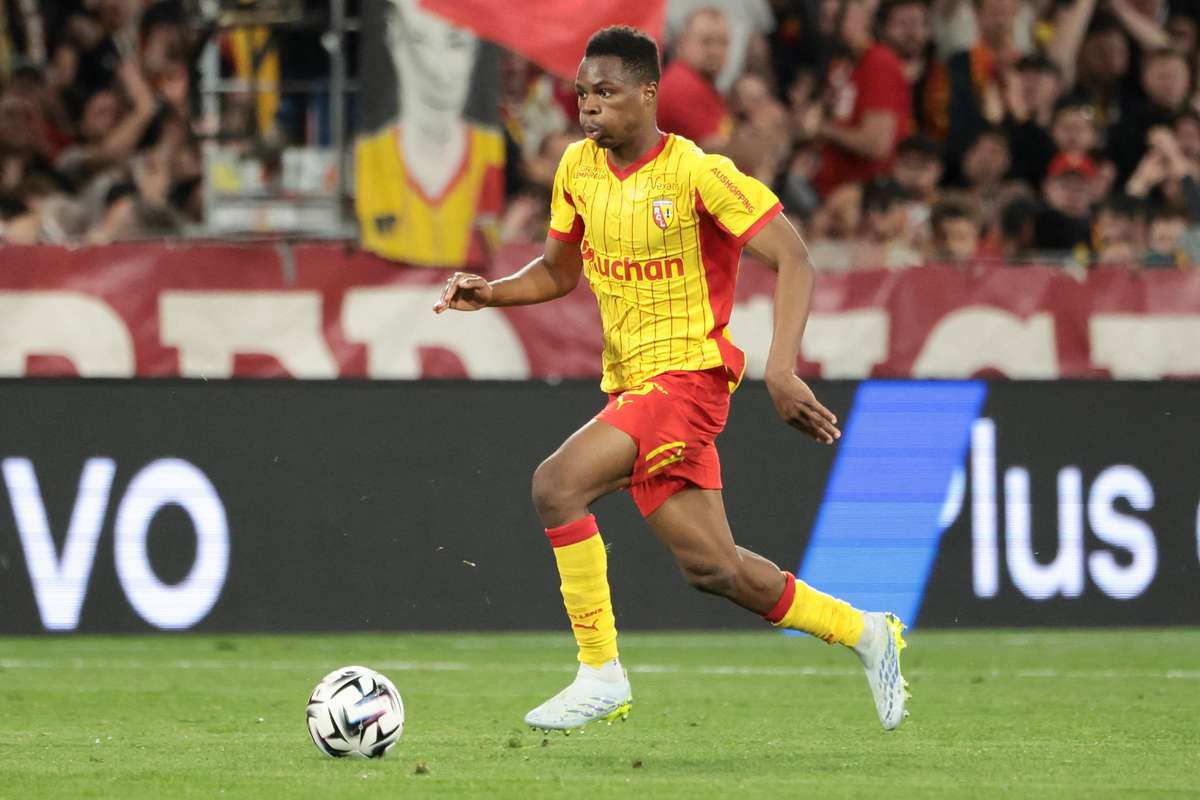 Mamadou Sangaré quitte Lens pour Brentford : un transfert historique pour le Malien