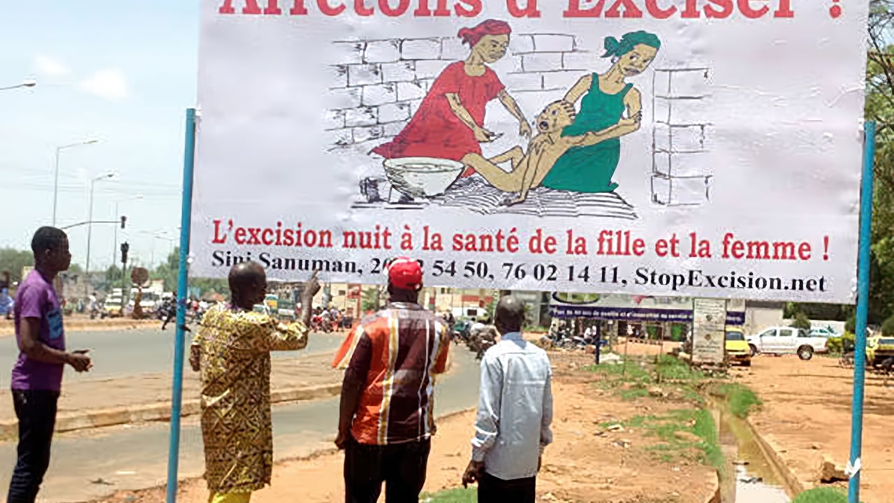 Mali : Assimi Goïta face au défi de l&rsquo;excision, une société divisée