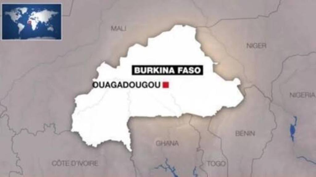 Au Burkina Faso, des journalistes contraints à la formation militaire : une “immersion patriotique” qui inquiète