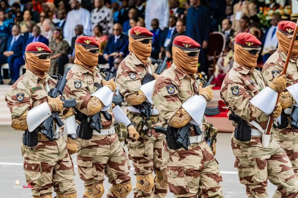 Abidjan ovationne les forces spéciales guinéennes lors du défilé d&rsquo;indépendance