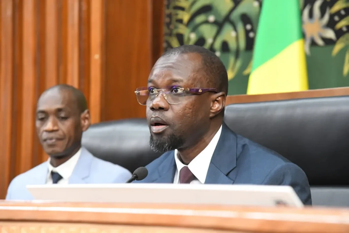 Ousmane Sonko s'exprime lors d'un meeting sur la dissolution de l'Assemblée nationale